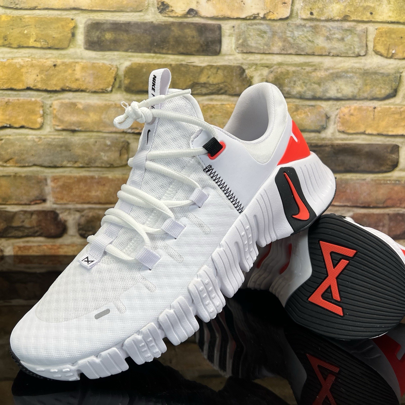 Mens Size 10 - Nike Free Metcon 5 White Crimson Black Gym Shoes DV3949 100