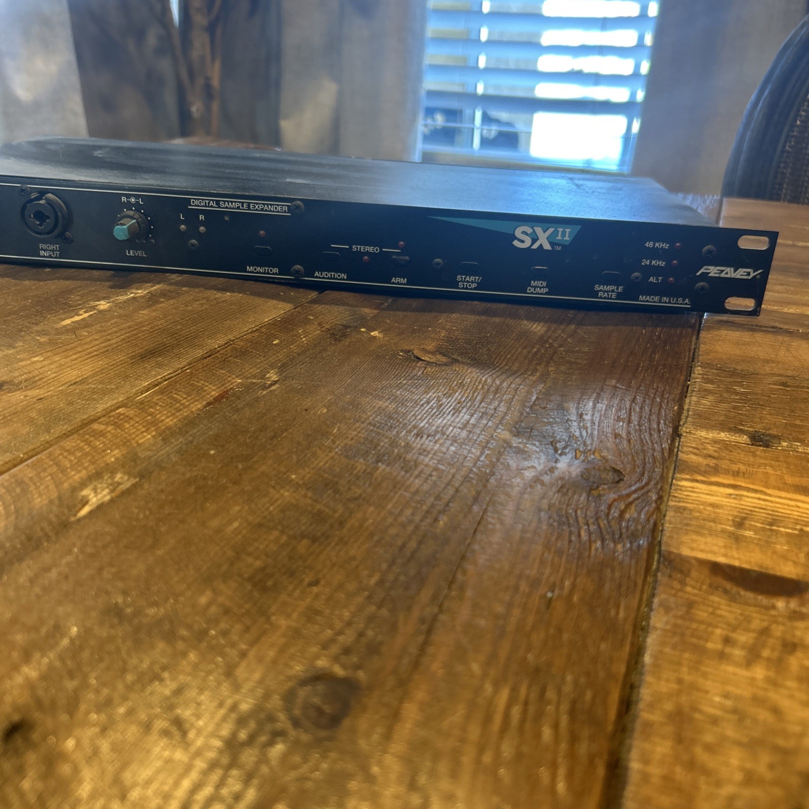 Peavey SX Digital Sample Expander Rack Unit