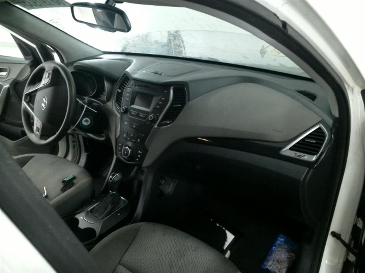 Driver Left Front Spindle/Knuckle LWB Fits 15-19 SANTA FE 104900938