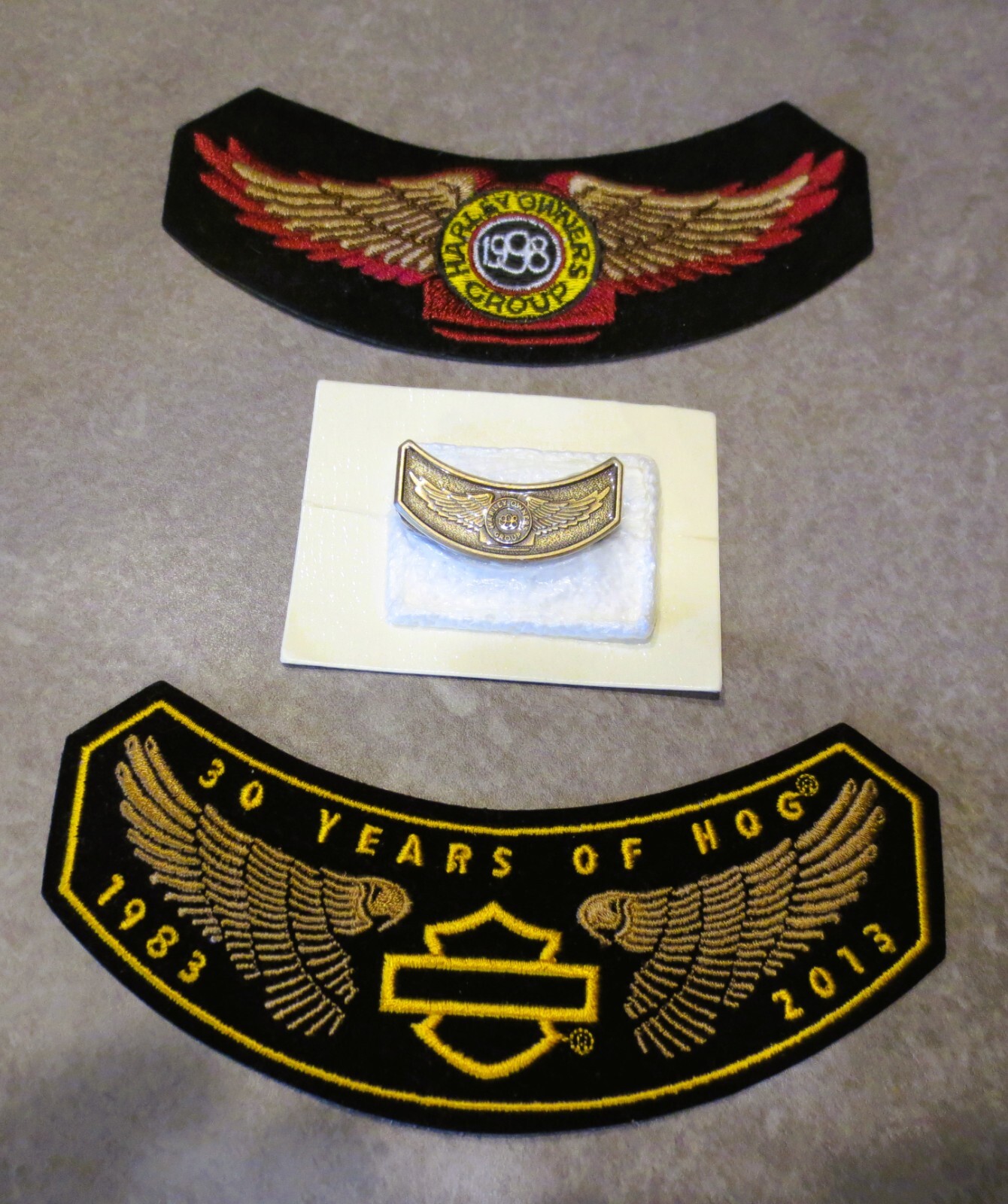 Harley Davidson 30 Years Anniversary Badge - Owners Group Patch 1998 & Hat Pin