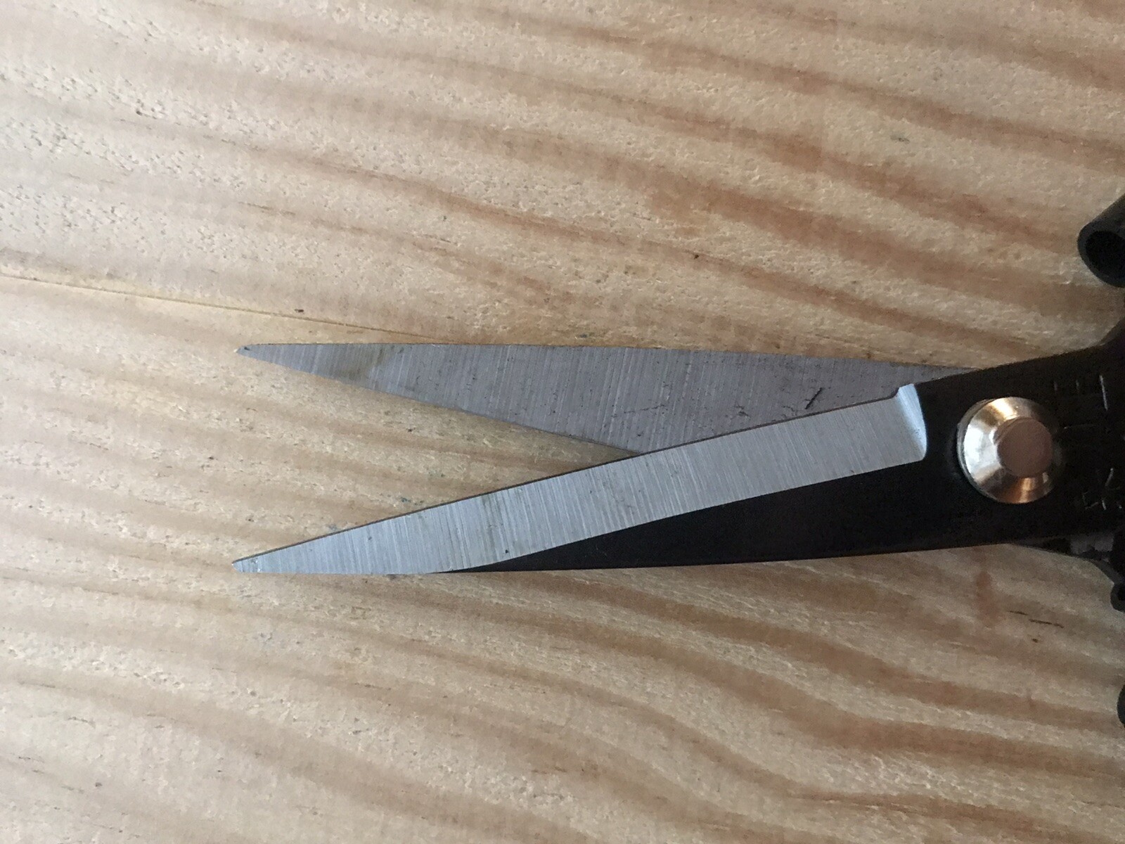 Multipurpose super sharp iron shaft combined with super durable  Scissors