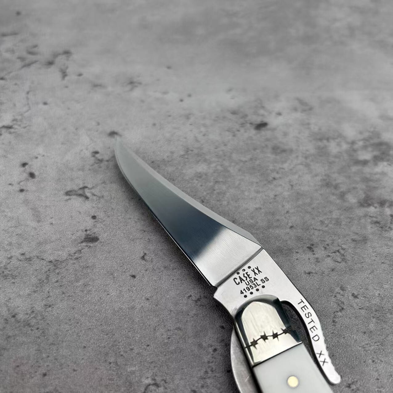 CASE XX Harley-Davidson Russlock White HANDLE Pocket Knife - 52249