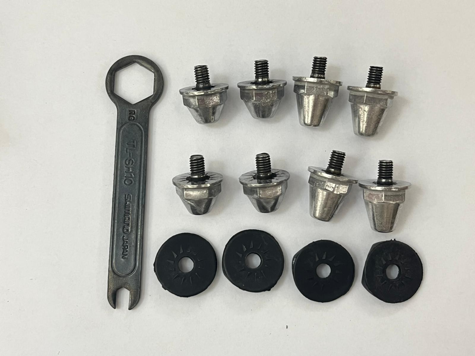 Shimano Spd Shoe Spikes Code No：2-4z410010 2-Pcs