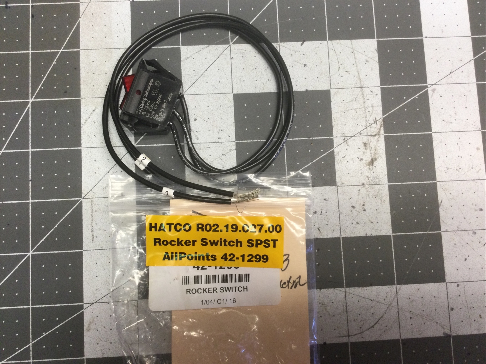 02.19.027.00 Hatco Switch Roc Spst 10A 125V Illum, Lot Of 10 - (LX8N)