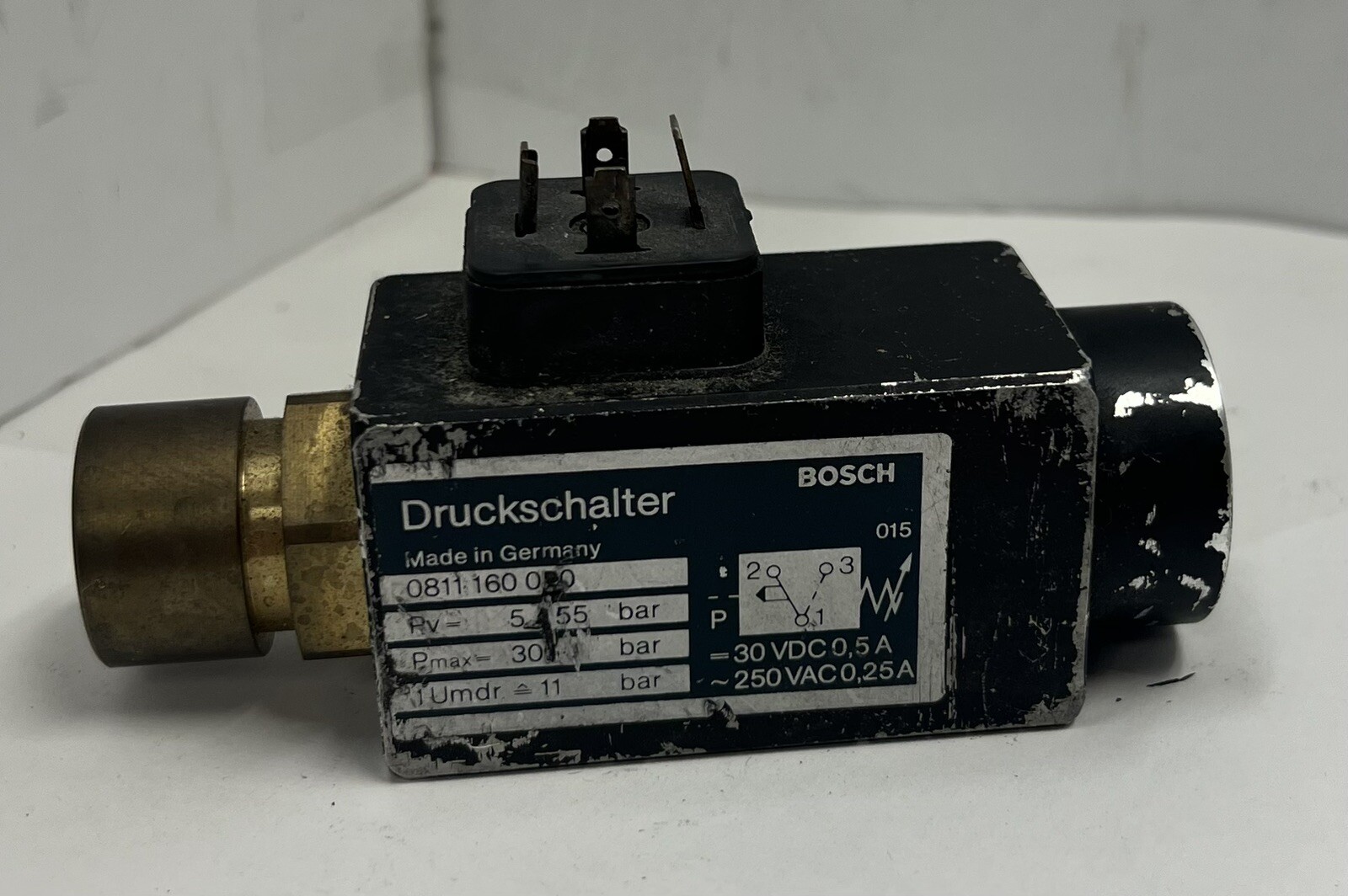 USED BOSCH 0811 160 054 ADJUSTABLE PRESSURE SWITCH DRUCKSHALTER
