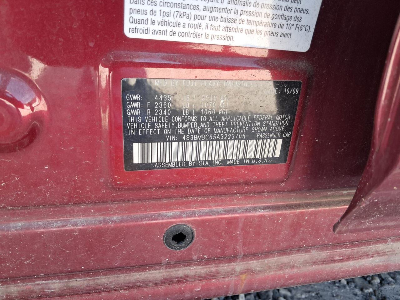 LEGACY 2010 Glove Box 4782571
