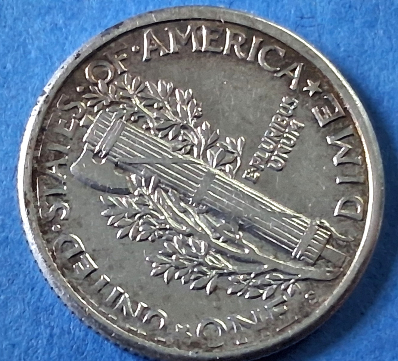 Gem BU 1918 Mercury Dime - 10c - Better Grade - Full Split Bands