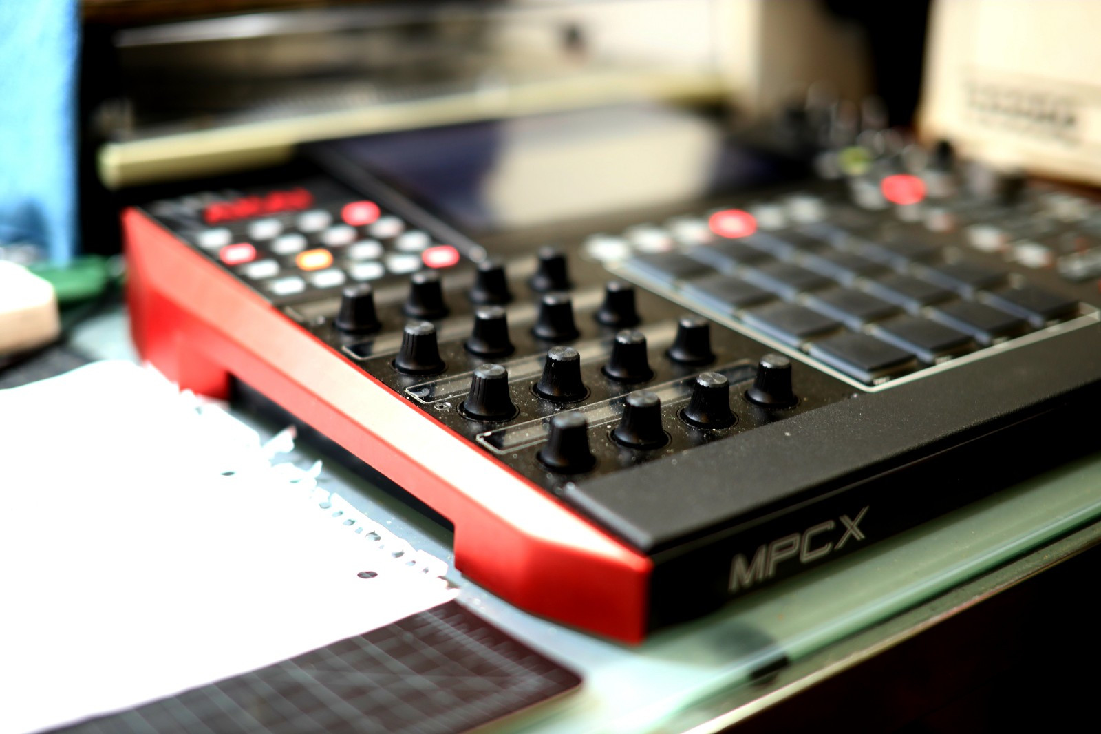 Akai Professional MPC X Standalone Production Controller w Cover  in Box