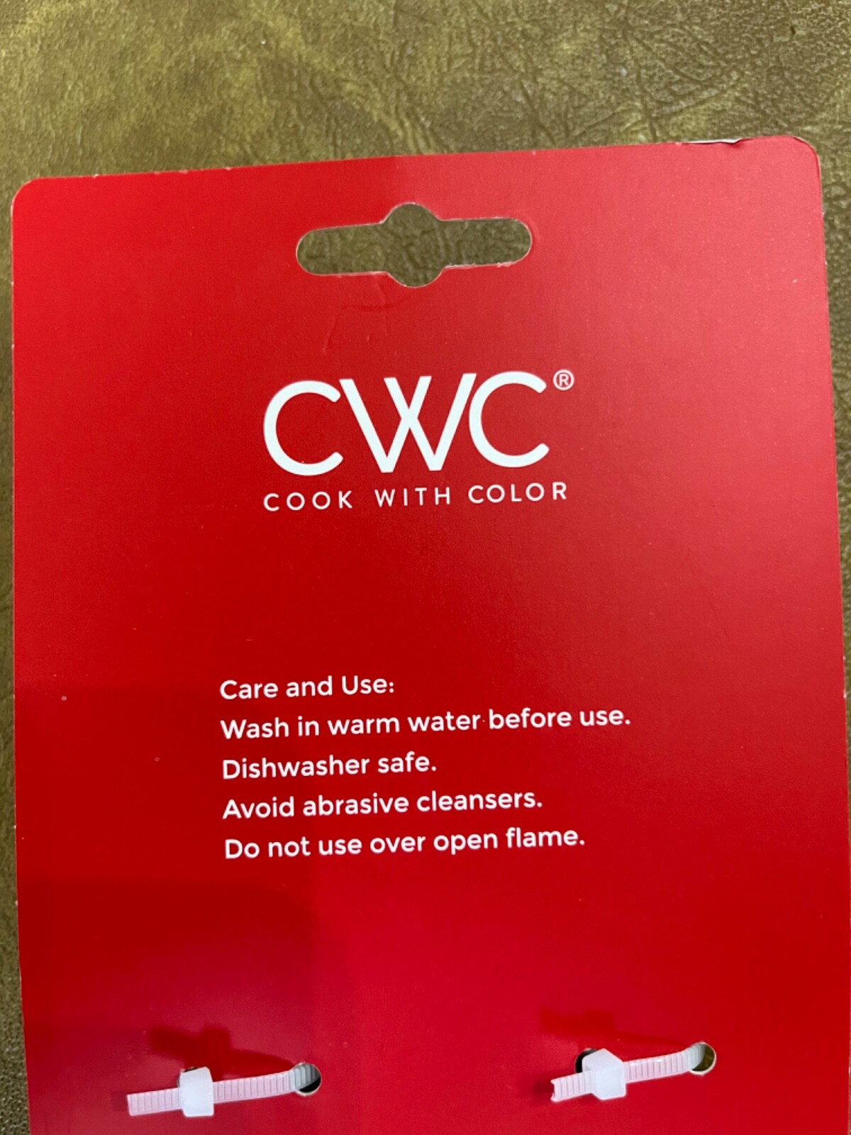 NEW CWC MINI TONGS CHRISTMAS TREE GREEN