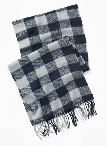 Old Navy Patterned Flannel Scarf for Men Gray / Blue / Black NWT MSRP: $17.99