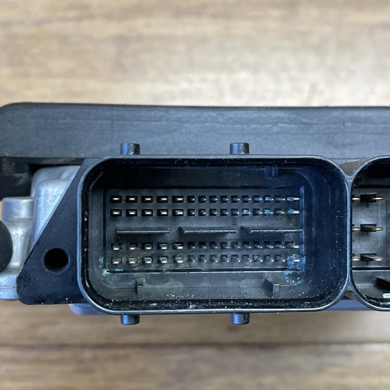 2013-2014 Audi A4 8K 2.0L AWD Engine ECM Electronic Control Module Unit OEM
