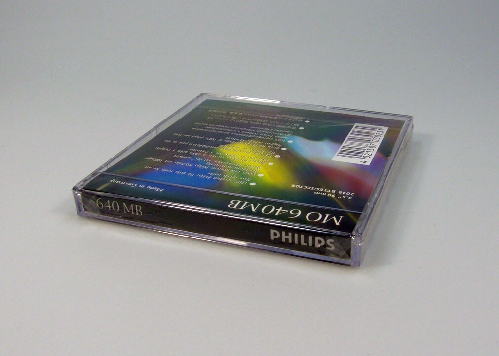1x Unopened philips 3.5inch 640MB Rewritable MO Disk / DOS formatting