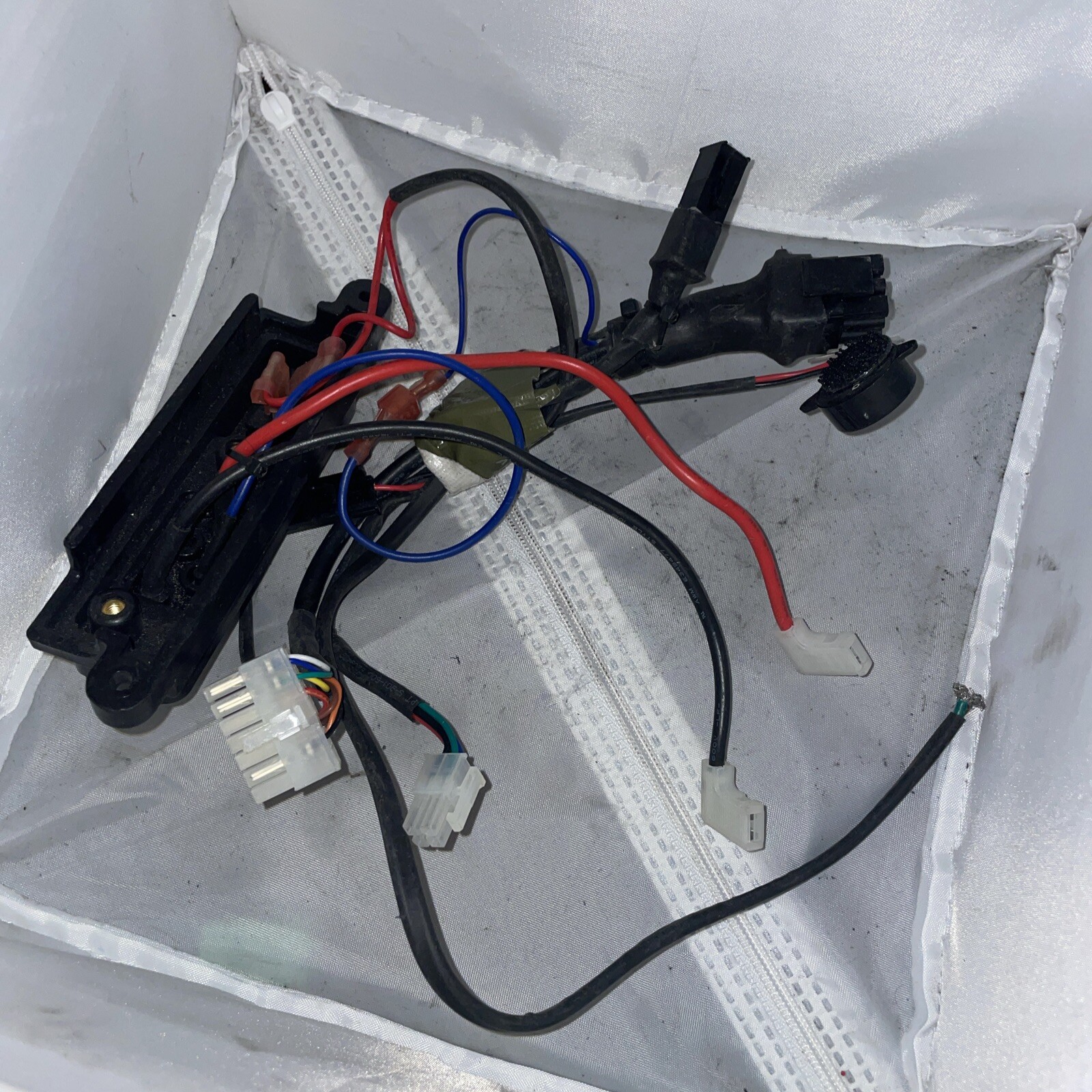Fuse Box Connection With Horn For Pride Mobility Scooter DN2