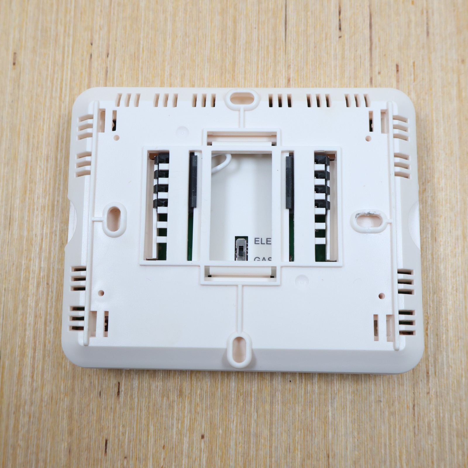 ELECTECK Non-Programmable Digital Thermostat for Home - New - No Box