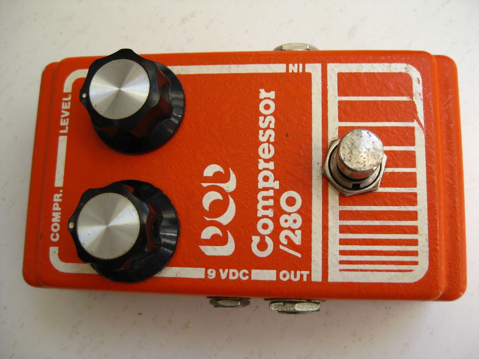 Vintage 1982 DOD Compressor / 280 Guitar Effect Pedal USA