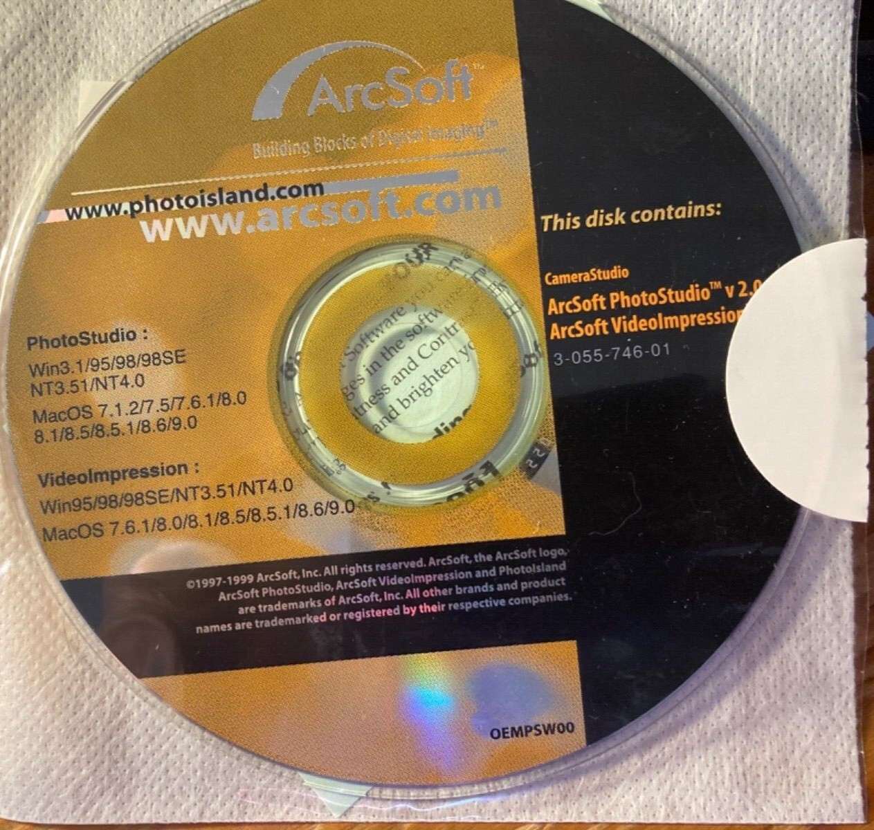 Arcsoft Photo Studio Suite, Computer Cd V2.0 SE Win95 PC MAC,  Graphic Design