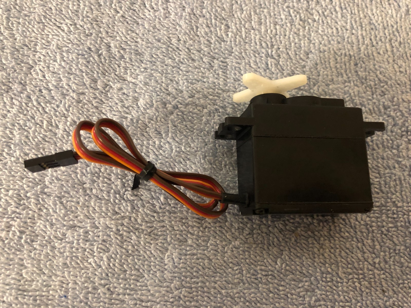 JR NES- 8101 - Ultra Precision Servo