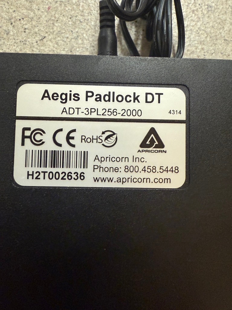 APRICORN AEGIS PADLOCK ADT-3PL256F-2000. WORKS WITH KEY CODE.