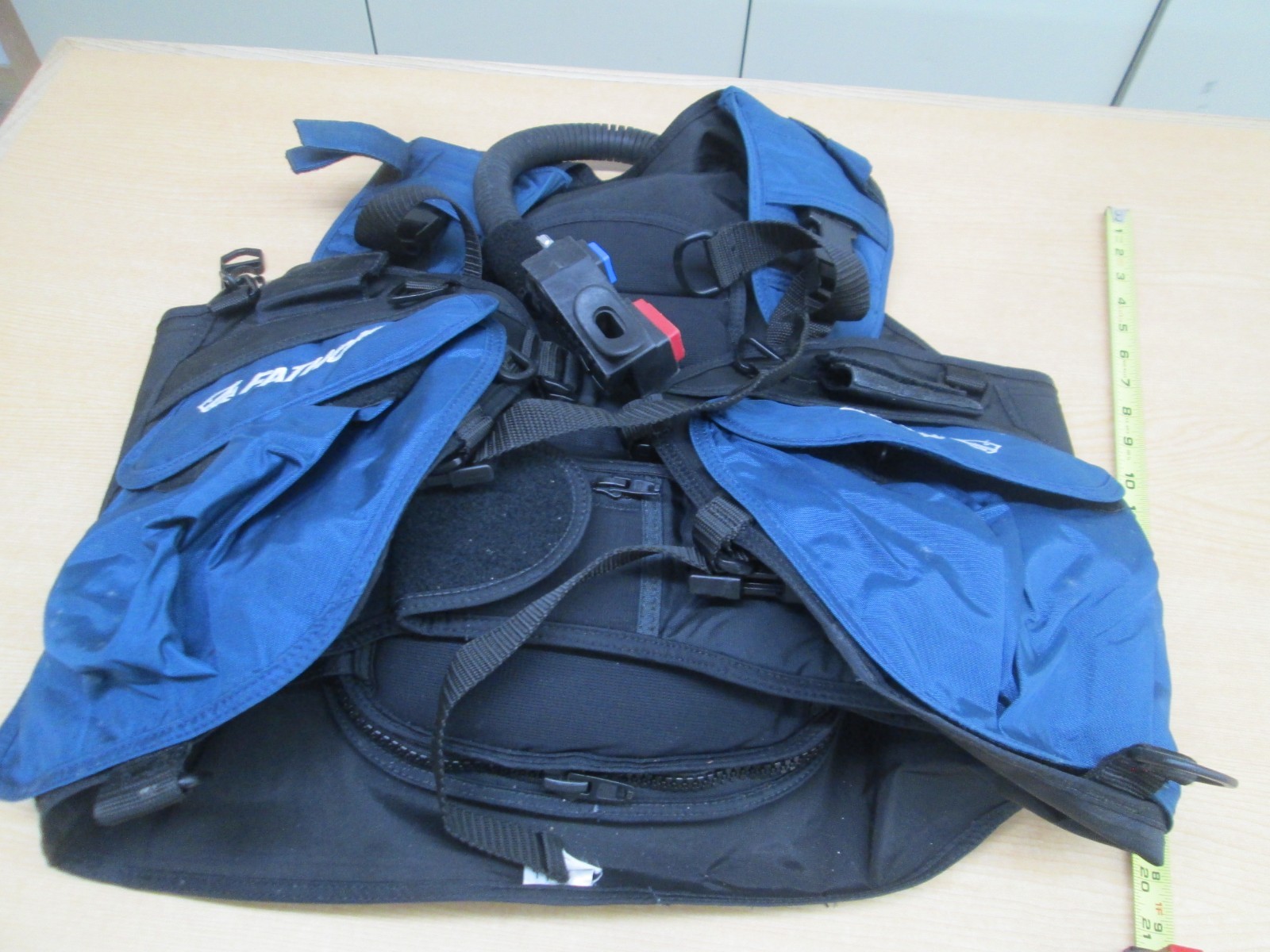 Fathom SL III 3 B/C  Size Large Buoyancy Compensator
