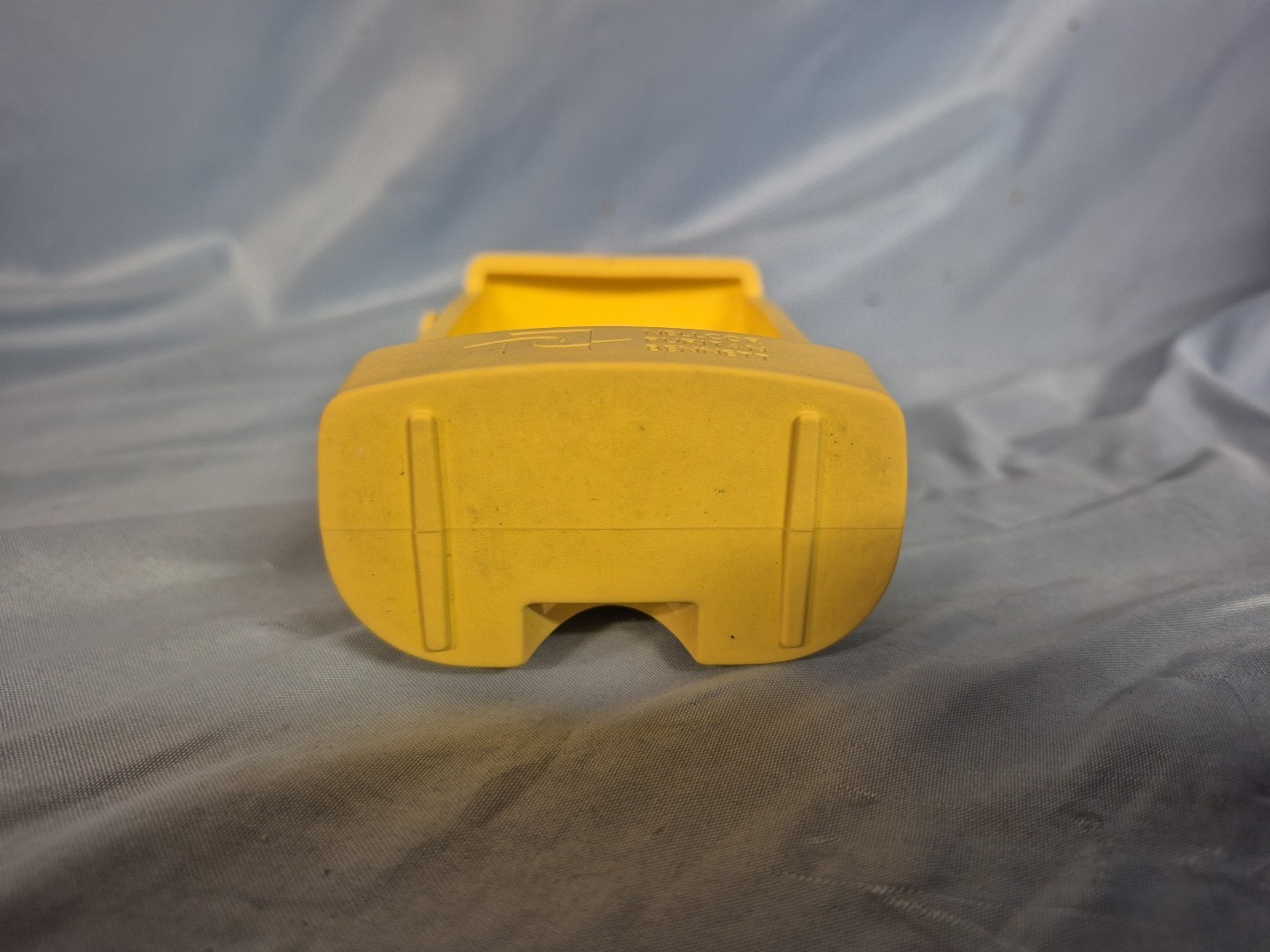 Nellcor OxiMax N-65P Handheld Pulse Oximeter W/ SpO2 Sensor & Yellow Case