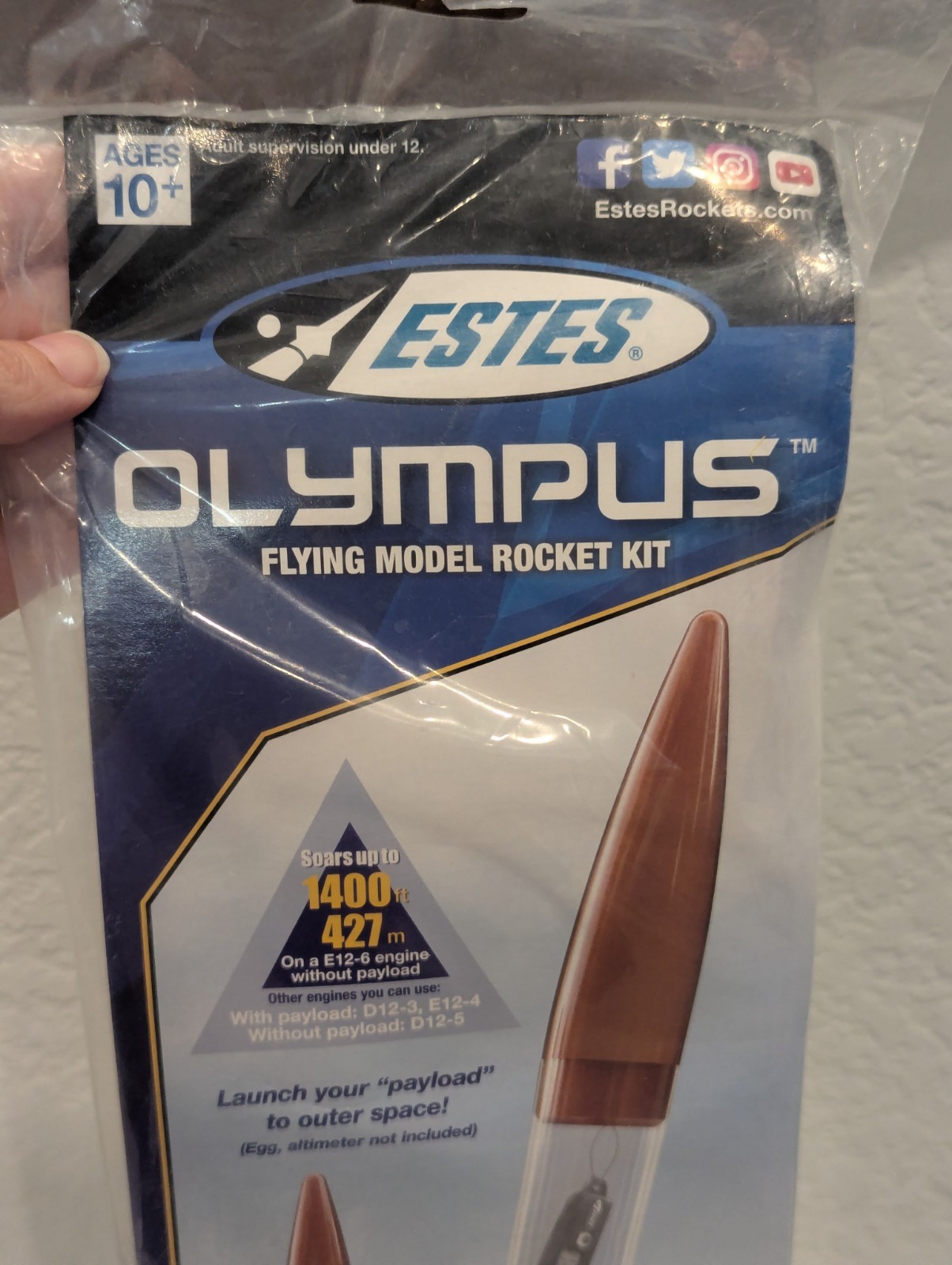 Estes Olympus #7293 Flying Model Rocket! Large 29” D & E Powered Payload Rocket!