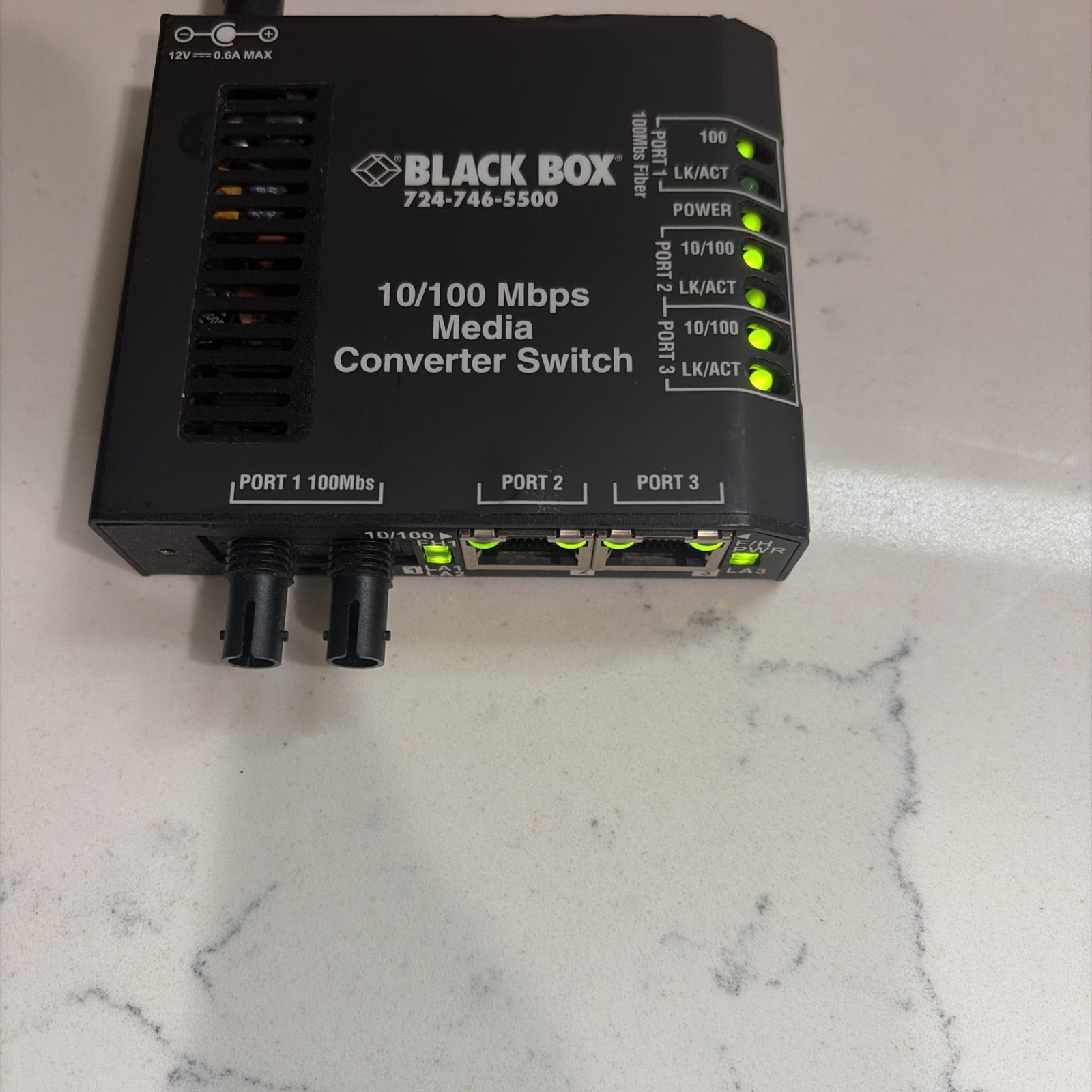 Black Box 7247465500 Hardened 10/100 Mbps Media Converter Switch