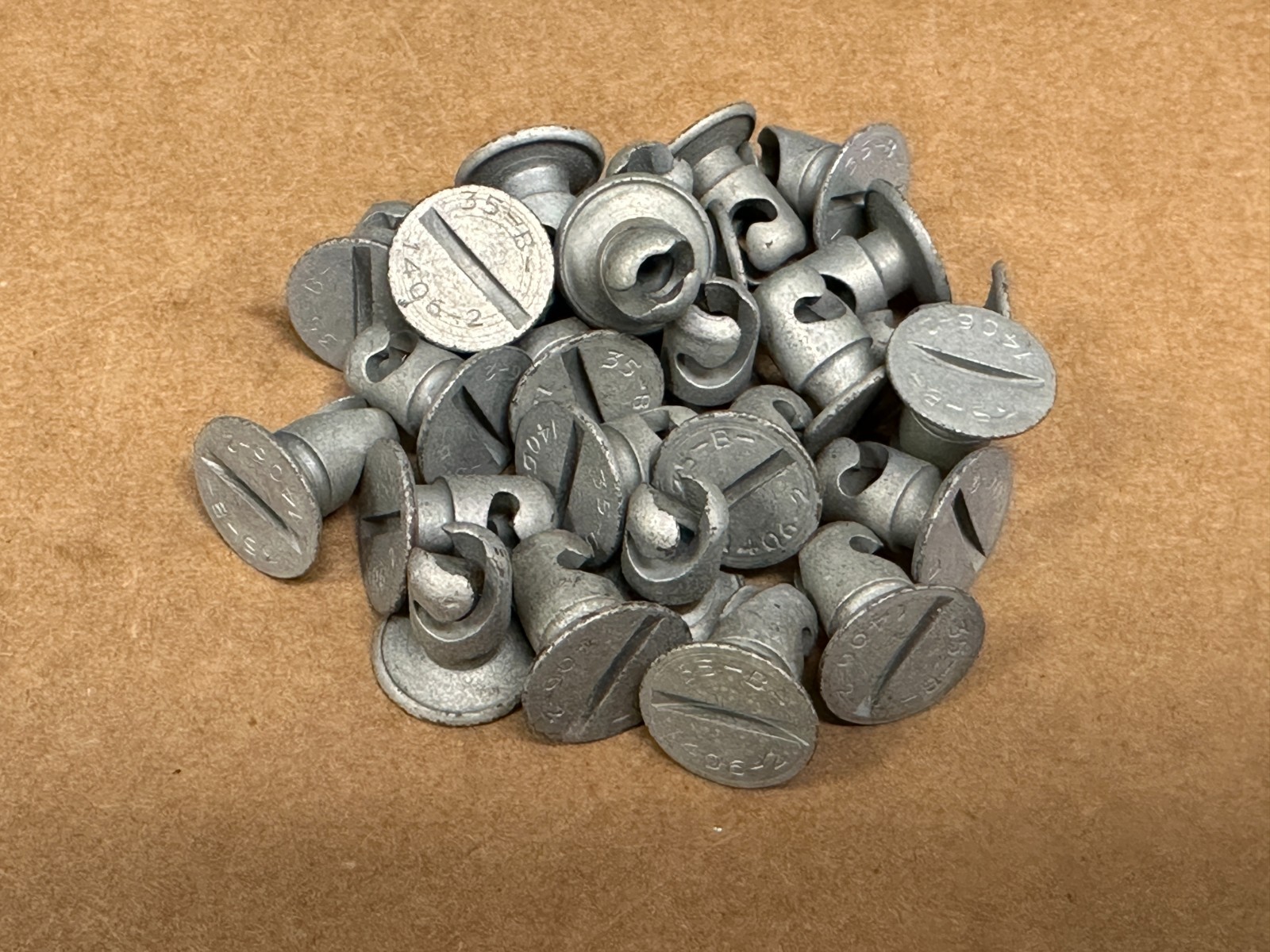 Dzus Turnlock Fastener Stud Lot of 25 P/N 35-B-1406-2 New