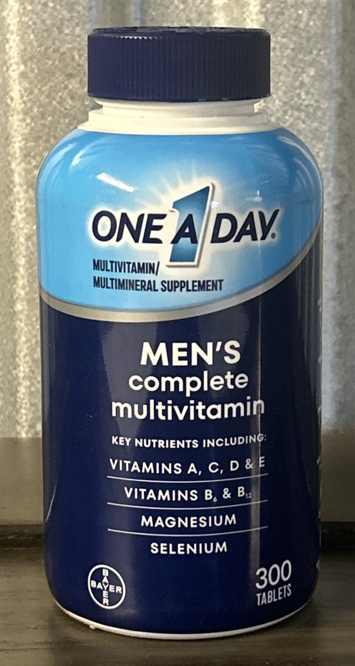 One A Day Men's Complete Multivitamin 300 Tablets Exp 8/2027
