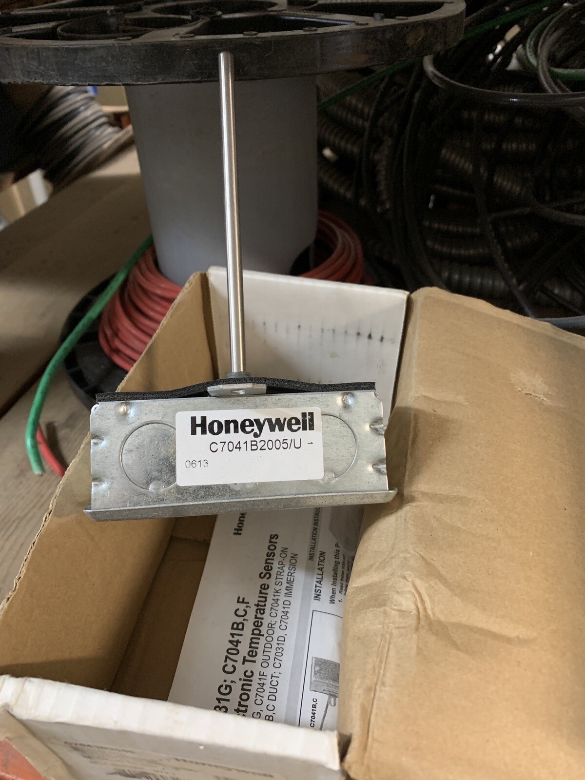 HONEYWELL DUCT SENSOR C7041B2005 -40 TO 250F