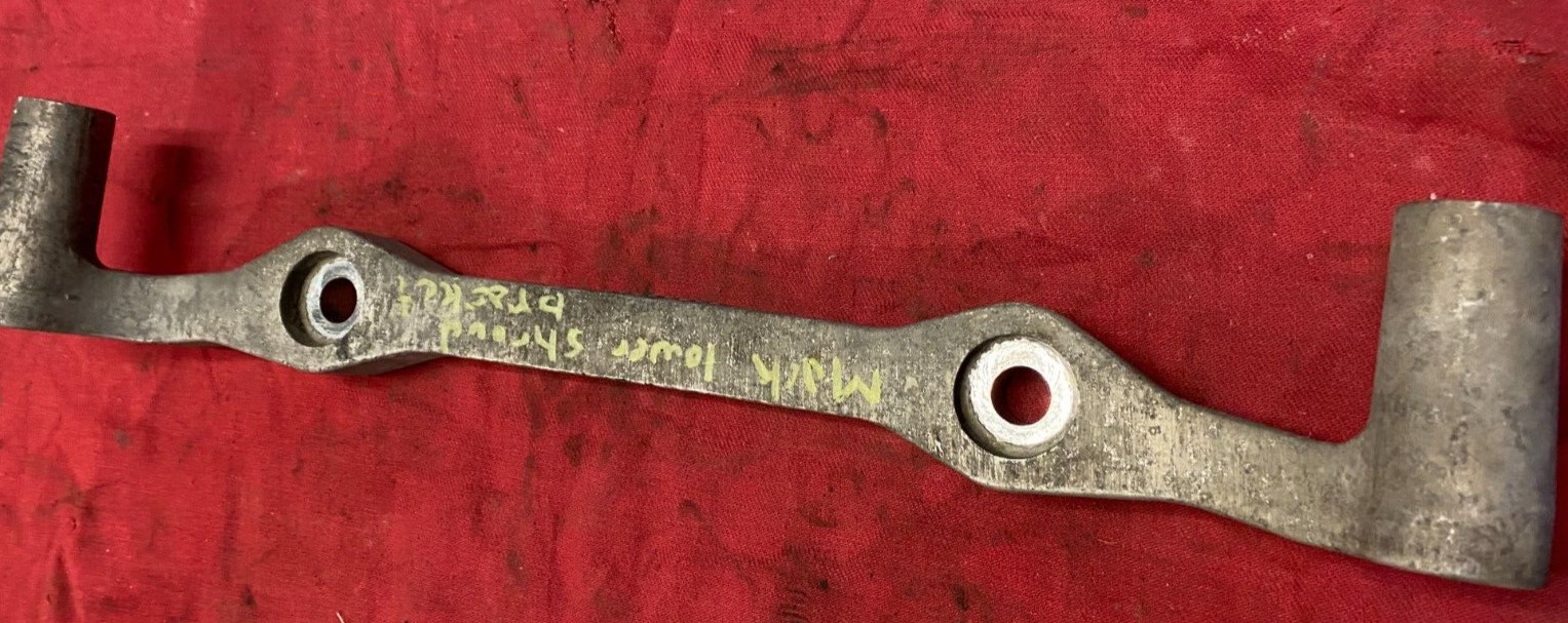 MACK 613  LOWER FAN  SHROUD, SUPPORT, HANGER, BRACKET , MOUNT # 21337106