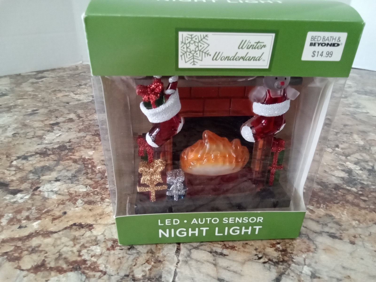 Fireplace Nightlight LED  Auto Sensor by Winter Wonderland Plug In New in Box