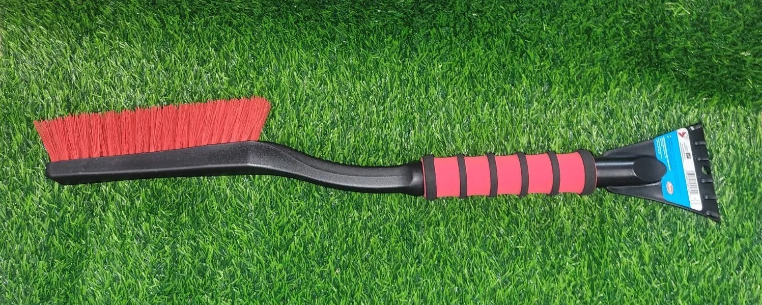 25 “ Mallory 532 Snowbrush with Ice Scraper Comfort Handle Red USA Made