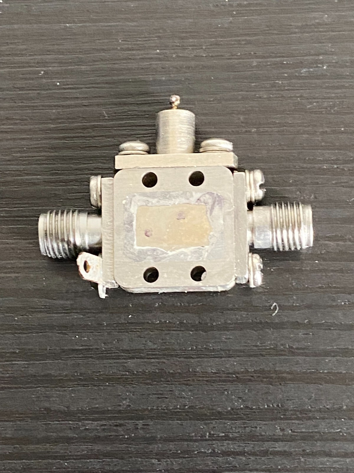  MICROWAVE AMP 0.2 - 3GHz 24 dB gain 
