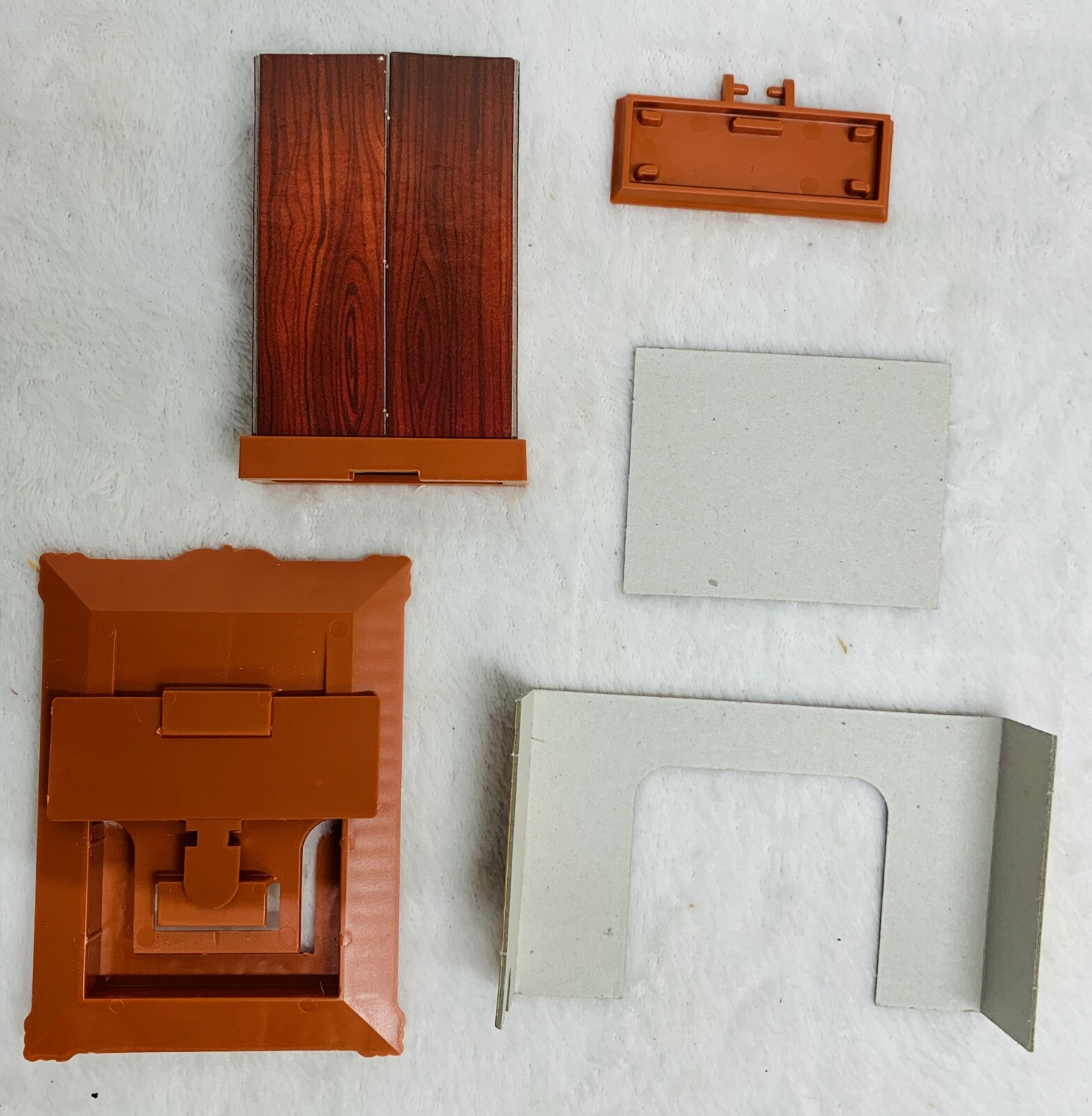 13 Dead End Drive Portrait Frame Fireplace Bookcase Replacement Part 1993 MB