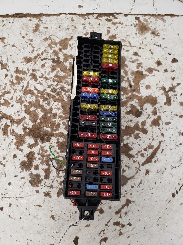 Used Fuse Box Cabin fits: 2017 Volkswagen Jetta  Grade A