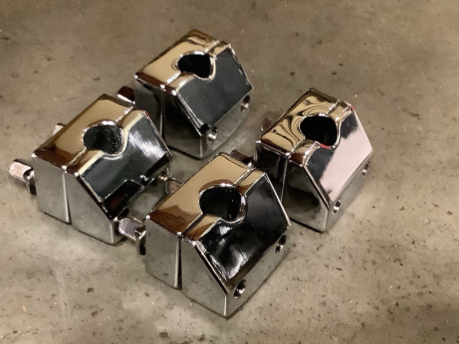 (4) DW Floor Tom Leg Mount Memory Lock DRUM WORKSHOP Chrome MINTY #RT3