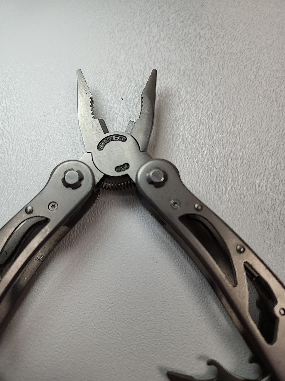 Duluth Trading Co. Multi-Tool Stainless 2CR Used Condition w/Protective Sheath