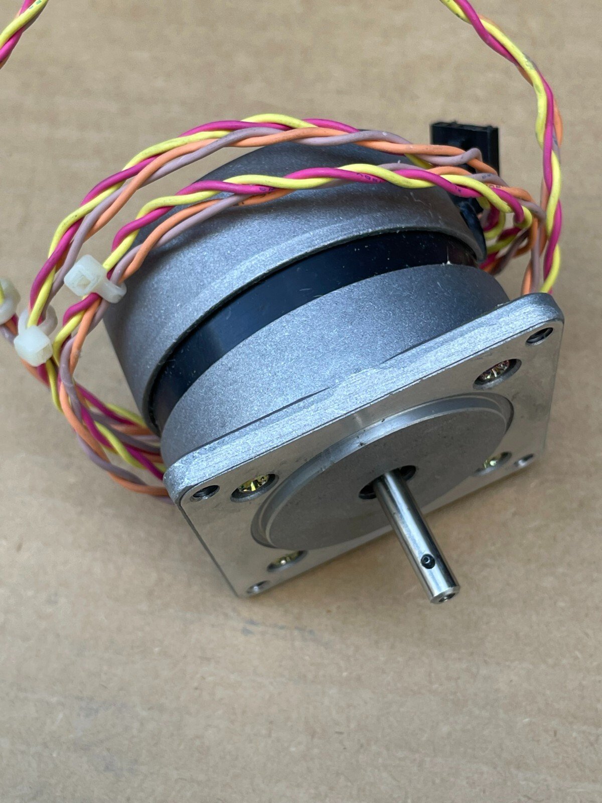 NIPPON Pulse Stepper Motor PJ42R1U-23-PL611010REV, Made in Japan