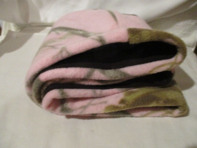 Endless Scarf 100% Polyester 8"W x 70" Around Pink/Black/Green