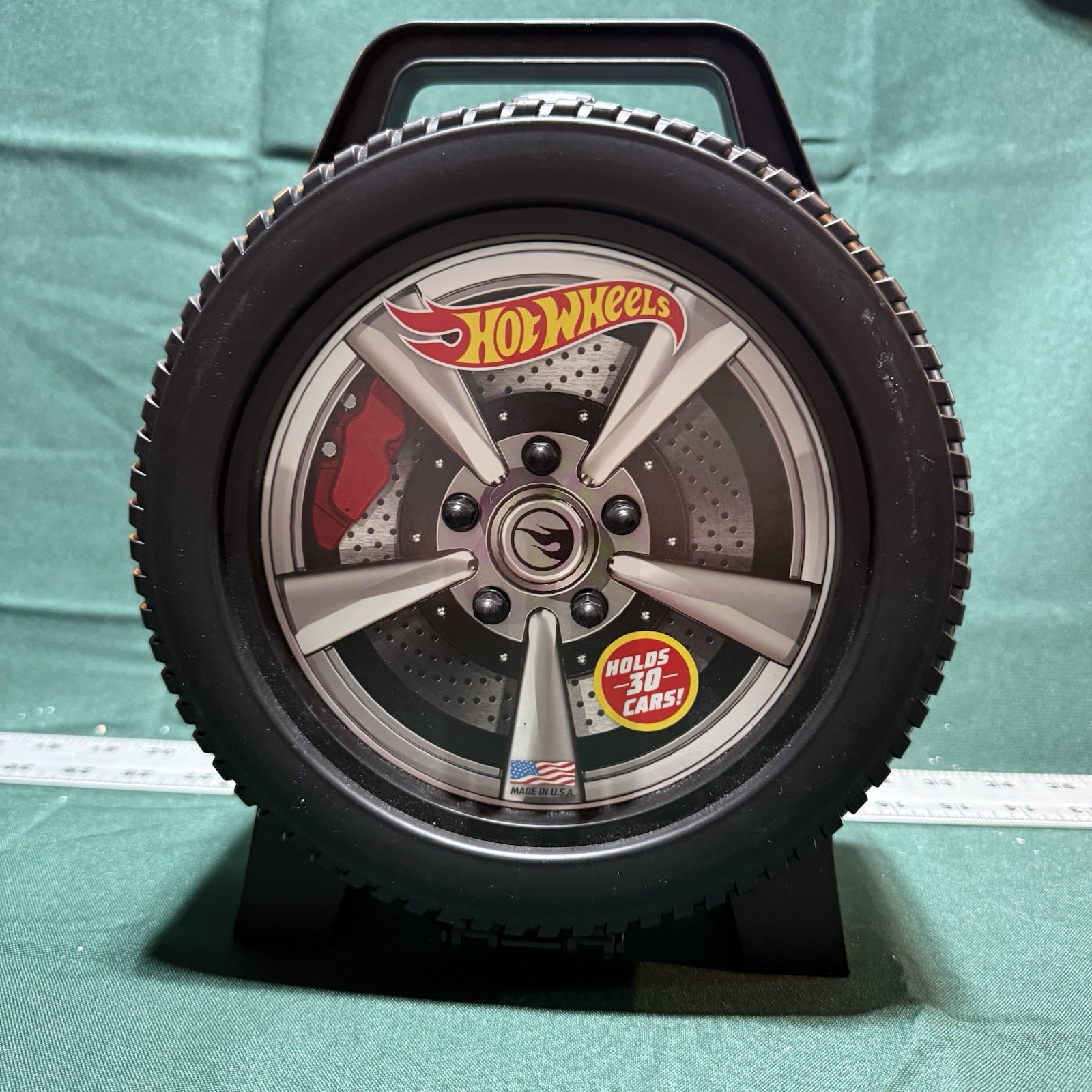 Hot Wheels 30 Car Tire Shaped Storage Case Holder Mattel-Ships free!