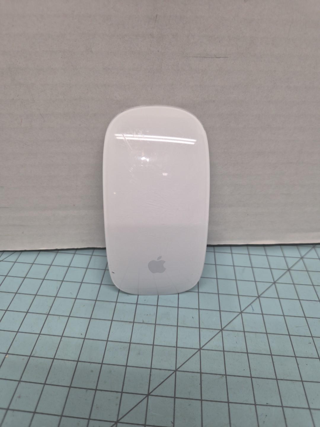 Apple Magic Mouse A1296 Wireless Bluetooth Multi-Touch - FREE SHIPPING!