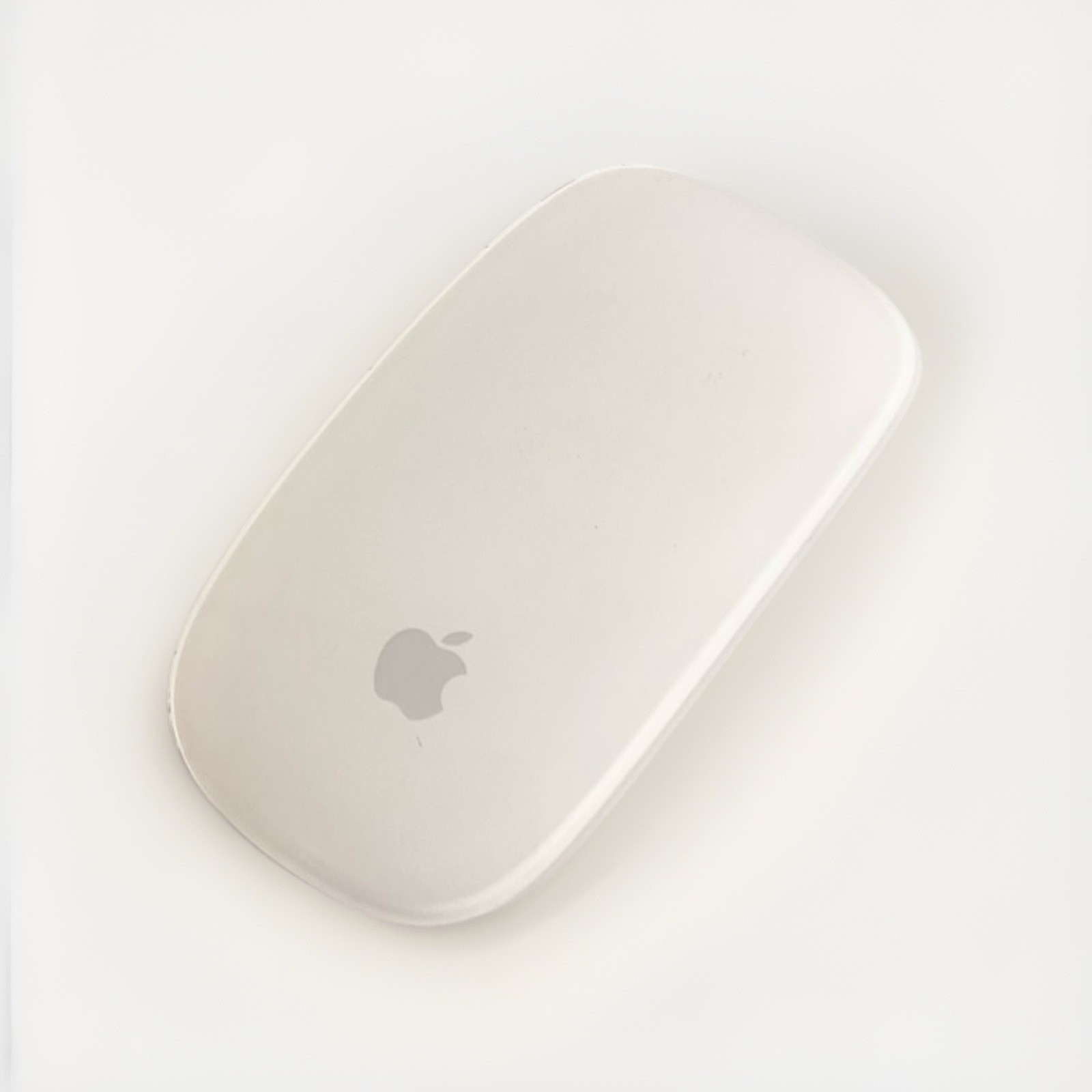 Apple Magic Mouse A1296 Wireless White Bluetooth Good Condition Tested