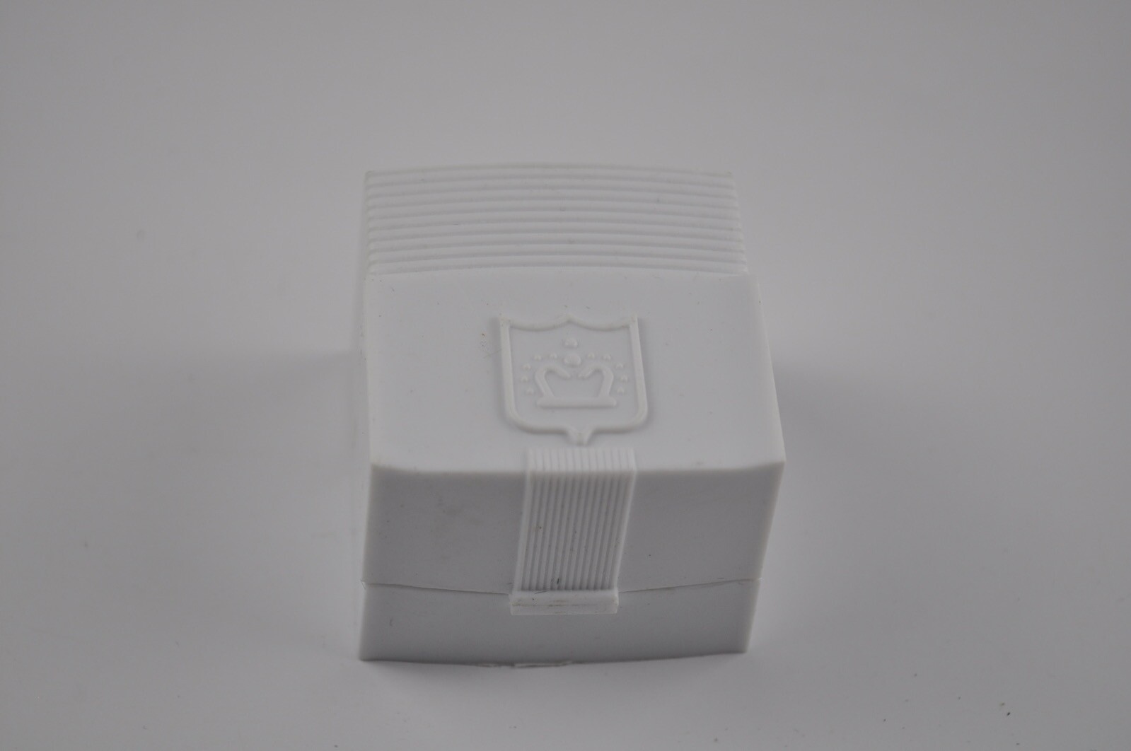 Vintage Presentation Ring Box White Plastic Hinged