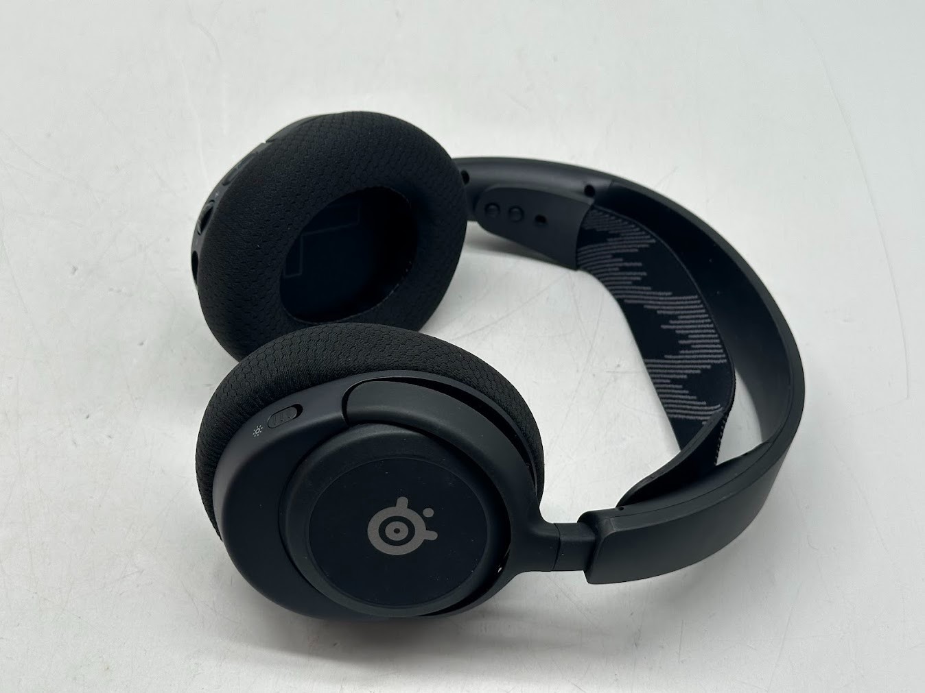 SteelSeries Arctis Nova 3 Multi-System Gaming Headset