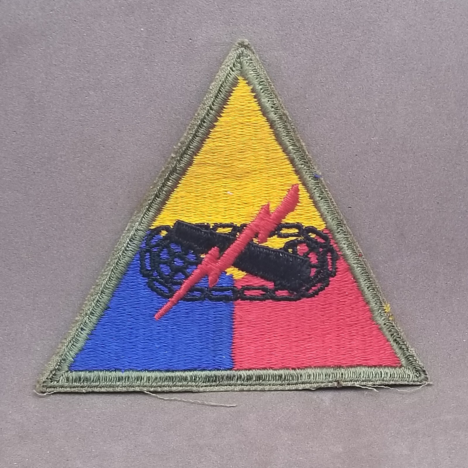 Original WWII US Army Armored Forces Unit Patch SSI Armor Triangle