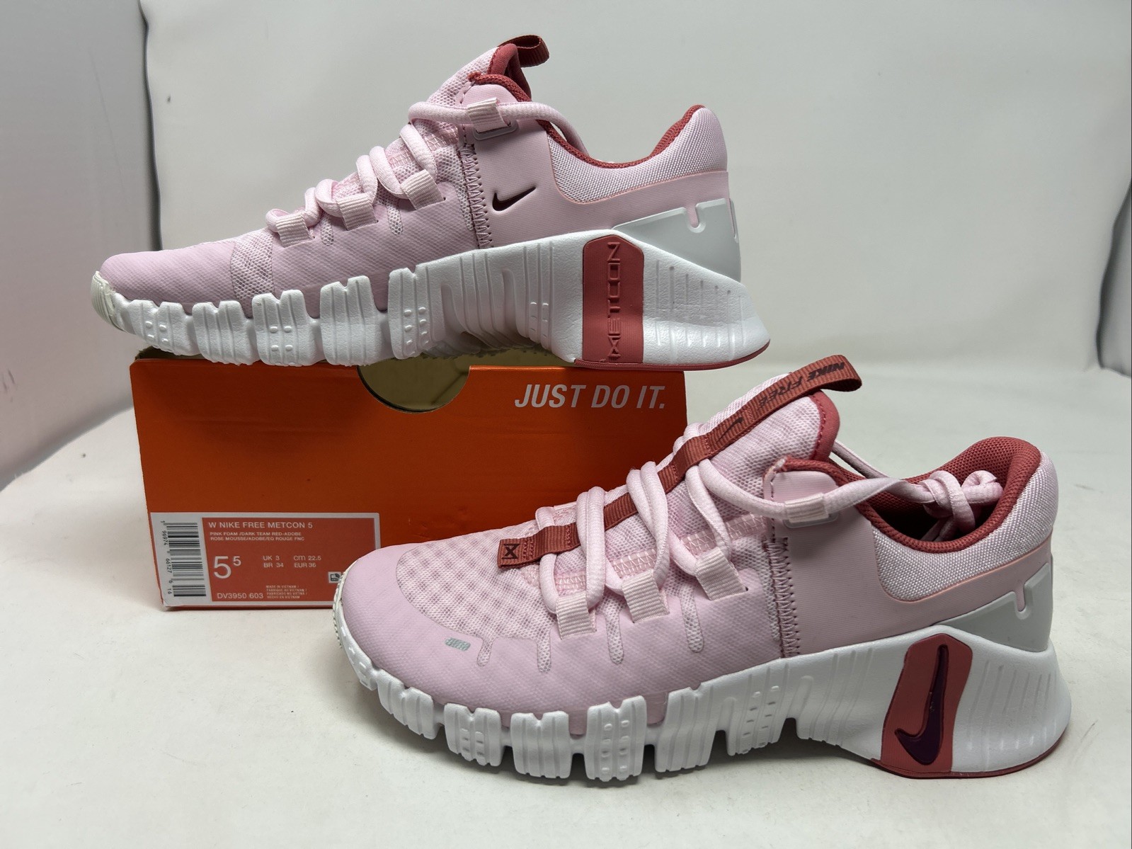 Nike Free Metcon 5 Womens Size 5.5 Pink Foam Adobe Platinum Tint DV3950 603 NEW