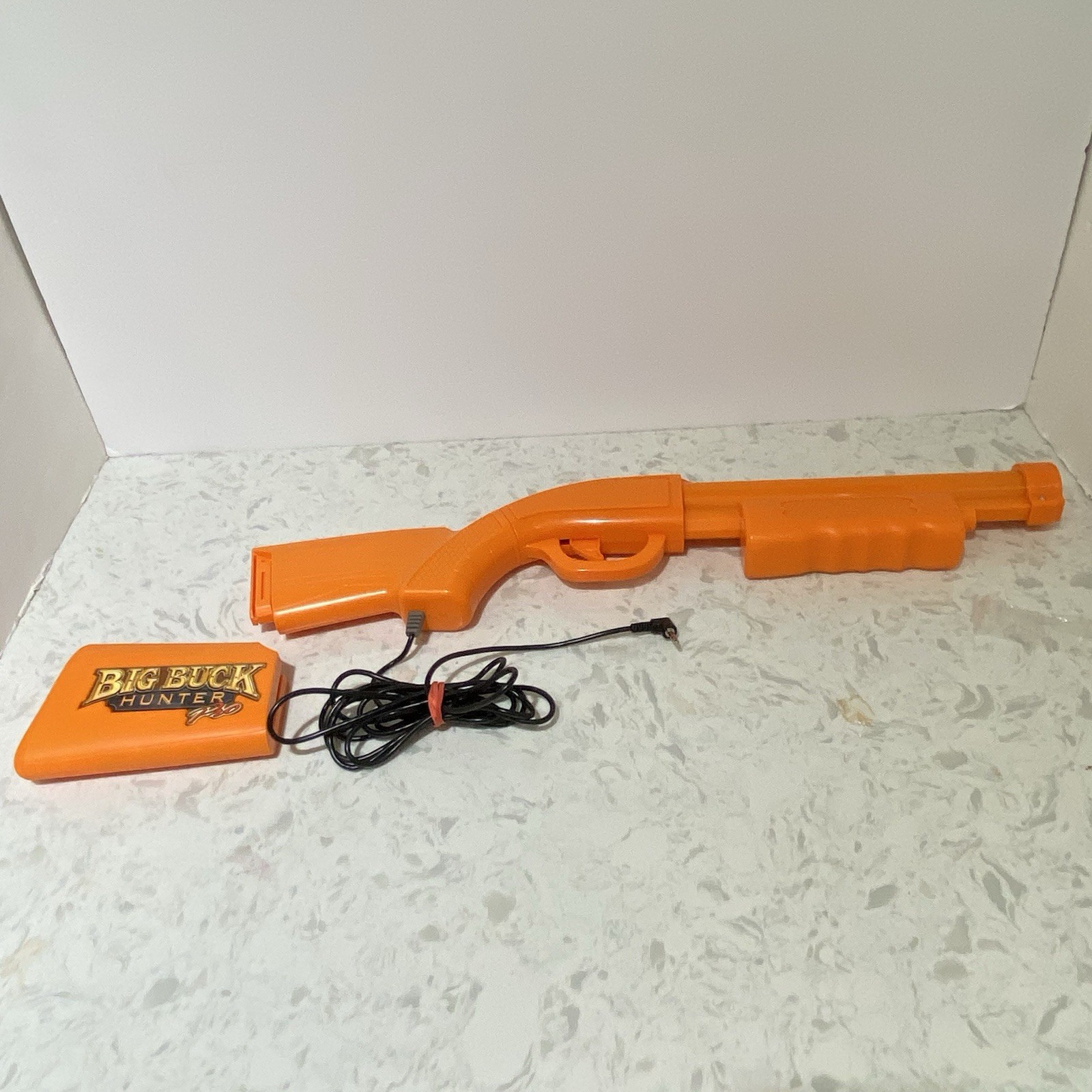 Big Buck Hunter Pro 2 Gun Multi-Player Plug & Play TV Arcade Game Works