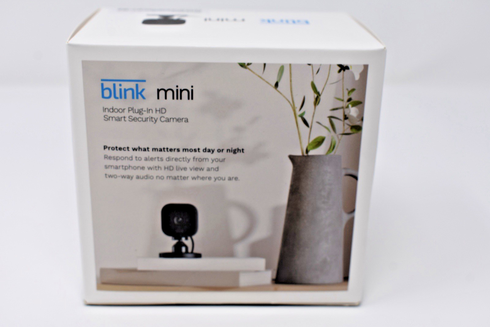 Blink Mini Indoor Plug-In HD Smart Security Camera Black Works With Alexa New