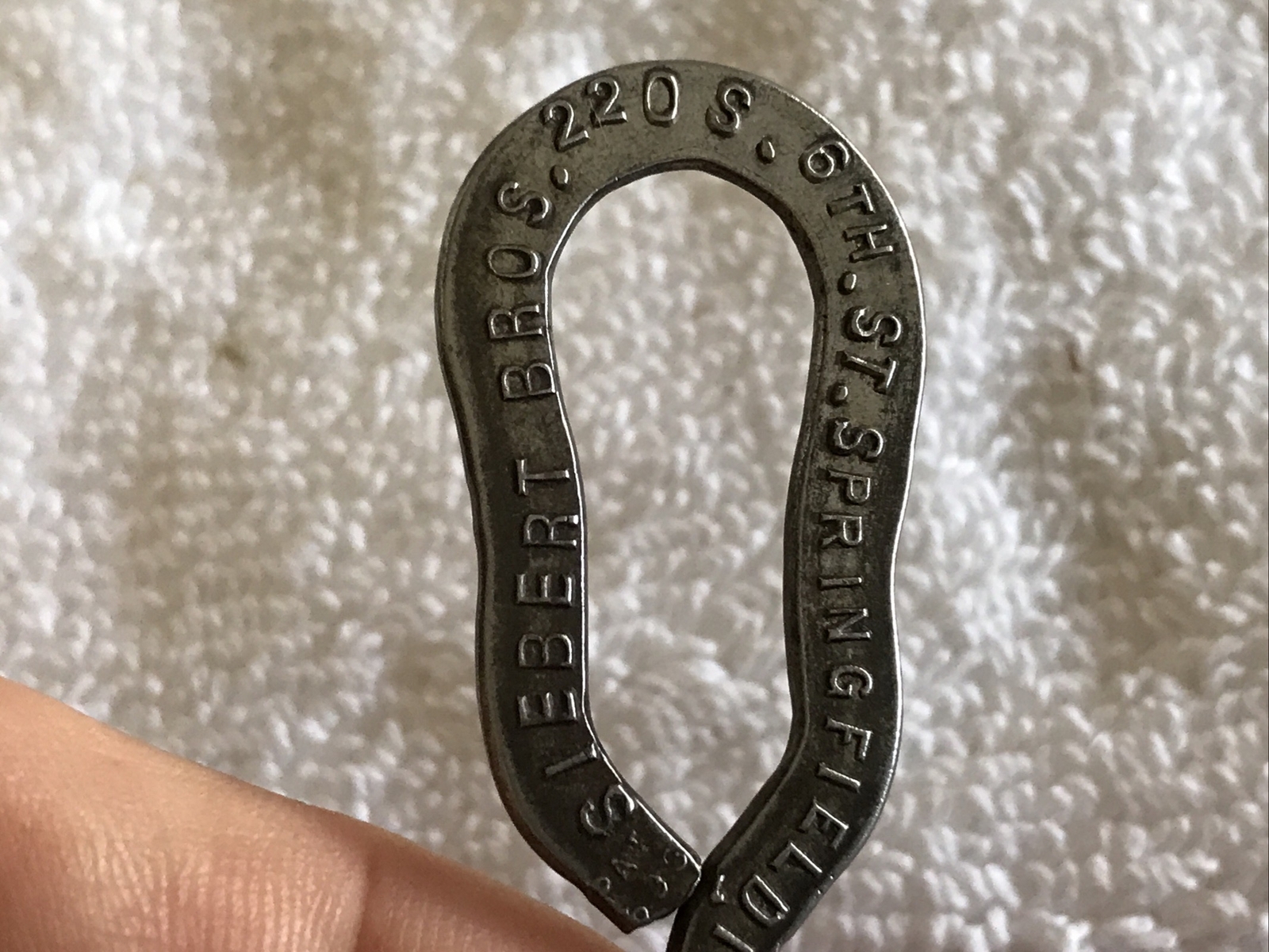 SIEBERT BROS. SHOES VINTAGE ADVERTISING BUTTONHOOK, SPRINGFIELD, ILLINOIS