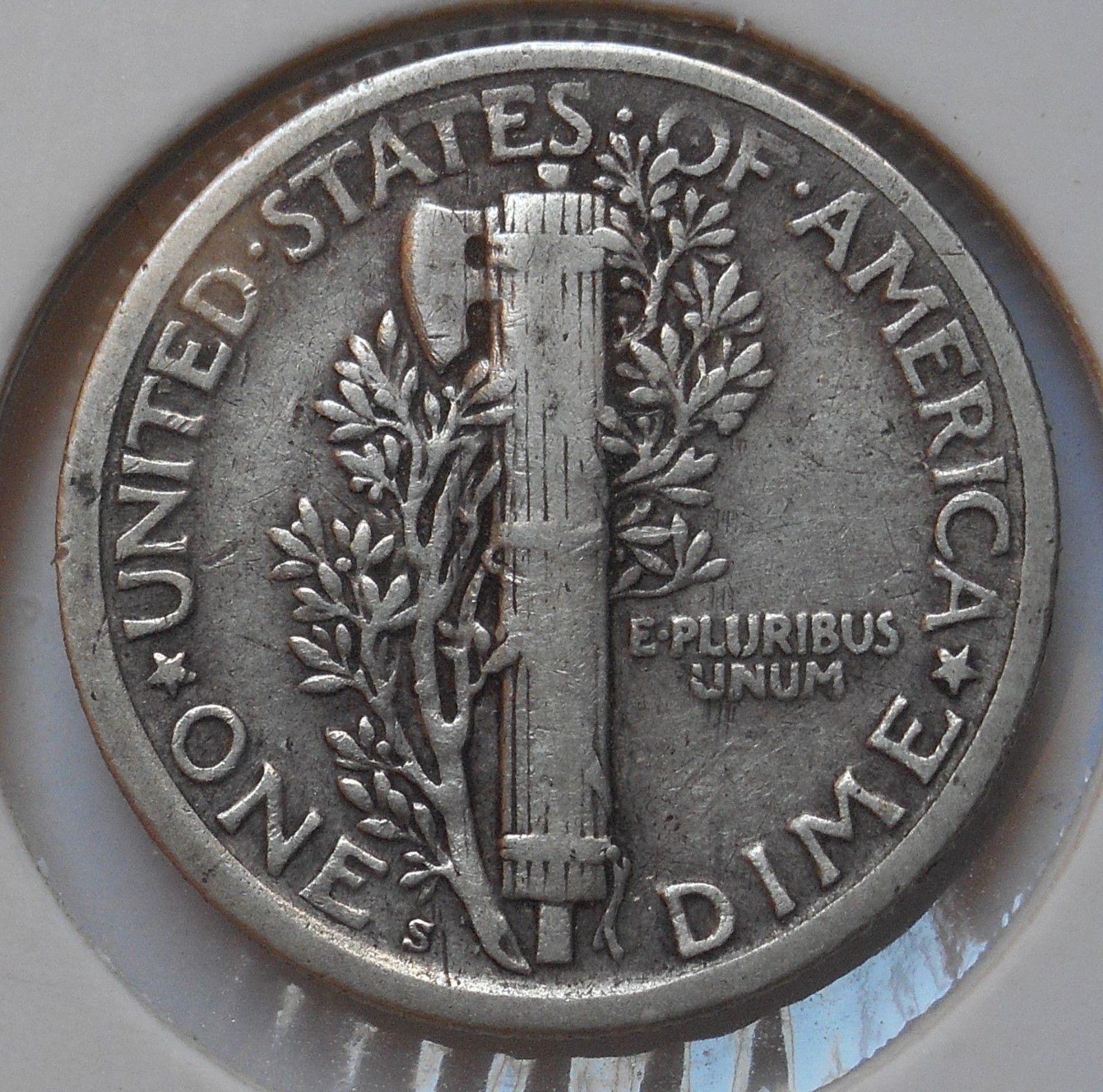 1920-s . Mercury Dime . VF . Very Fine . Original